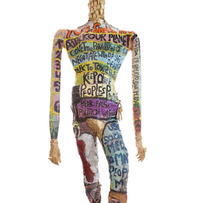 Sculptures Absurdism´s Giant